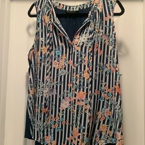 Woman’s tunic style top